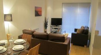 Woodlock Apartments Лидс Экстерьер фото